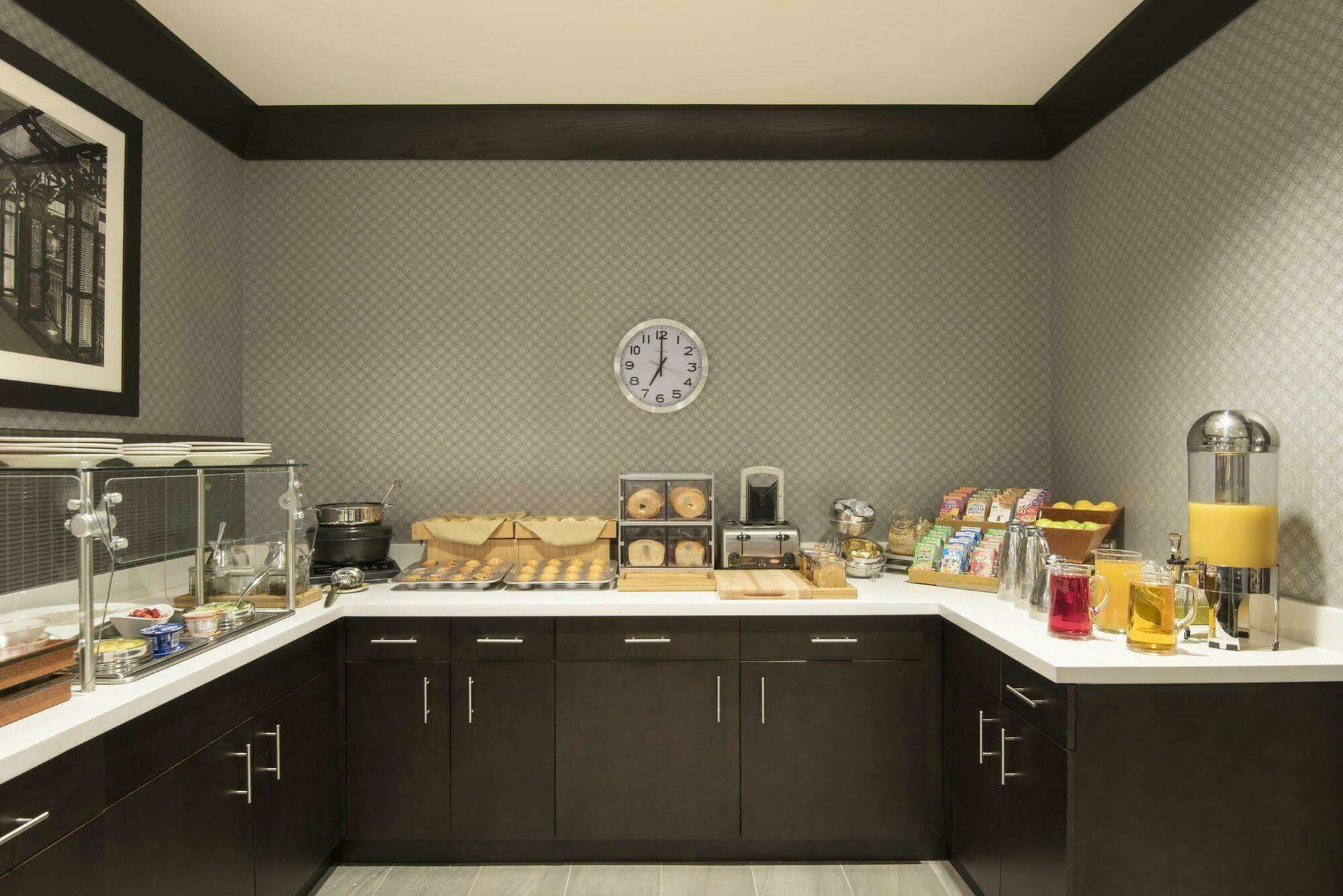 Doubletree By Hilton Schenectady Hotel Kültér fotó